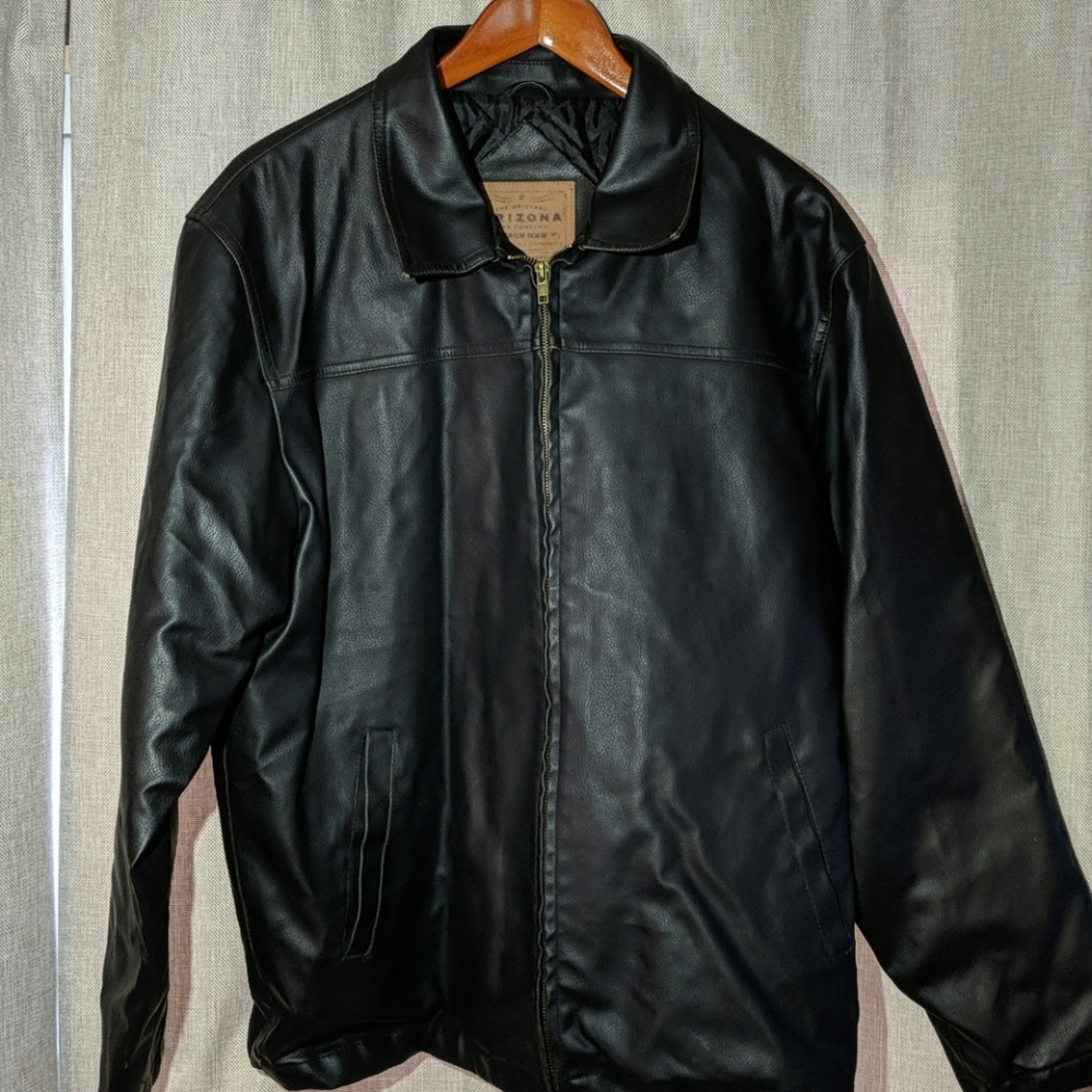 Stunning faux leather jacket that feels real!!